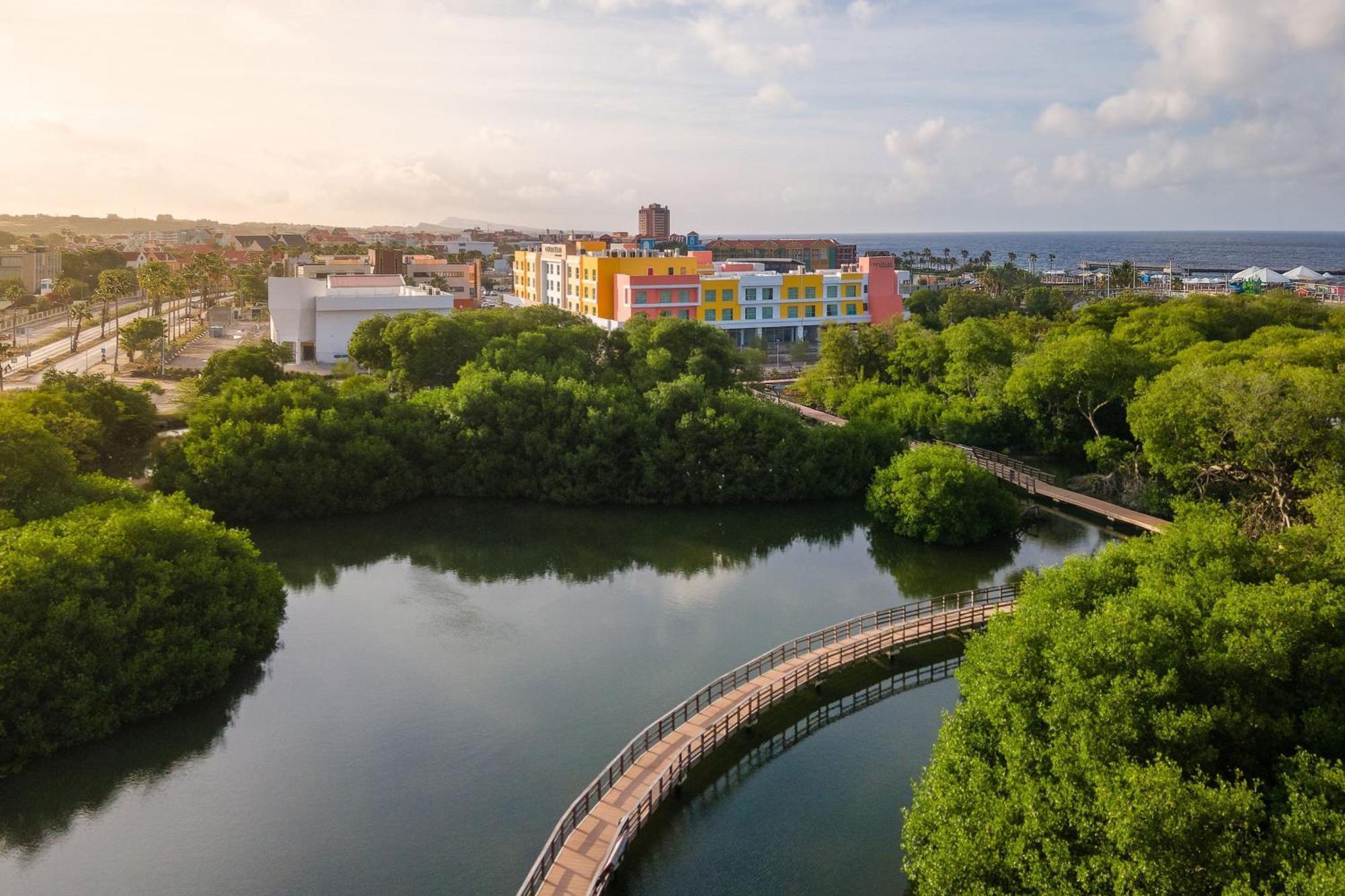 Courtyard By Marriott Curacao Hotell Willemstad Eksteriør bilde